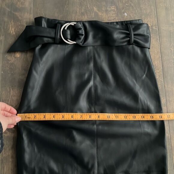 ZARA BLACK FAUX LEATHER PENCIL SKIRT WITH waist belt Sz-Xs - Picture 9 of 13